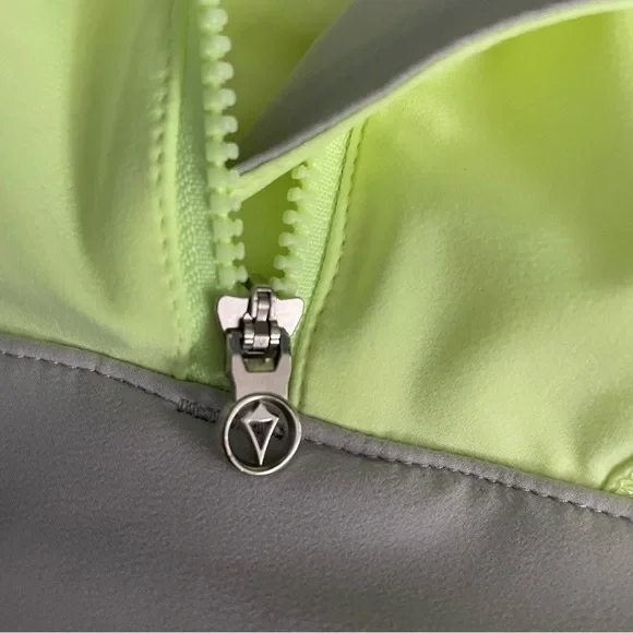 Ivivva 1/2 Zip Hooded Warm Up Jacket Size 14
